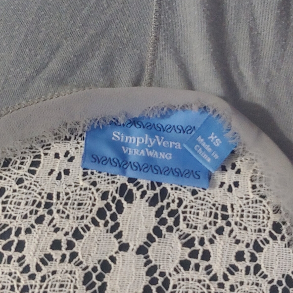 Tank top - Picture 3 of 3